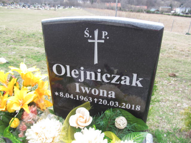Iwona Olejniczak 1963 Szczawno Zdrój - Grobonet - Wyszukiwarka osób pochowanych