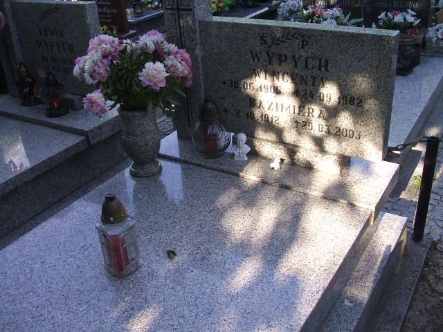Grób Wincenty Wypych
